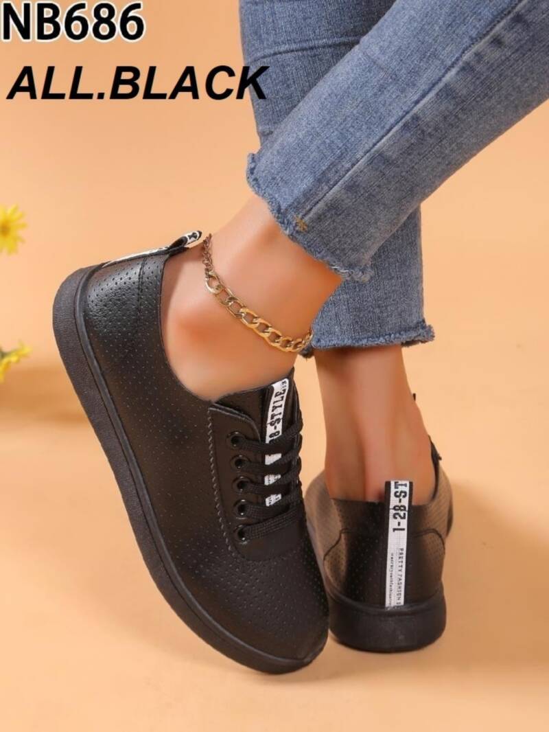 Trampki/Tenisówki Roz 36-41 / 12 par